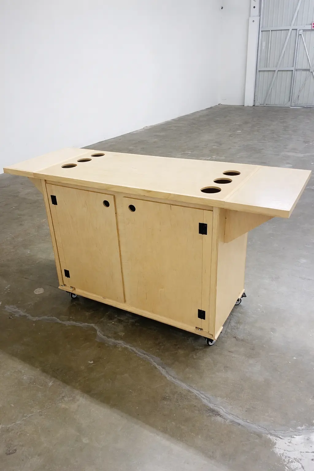 The Strata Mobile Bar